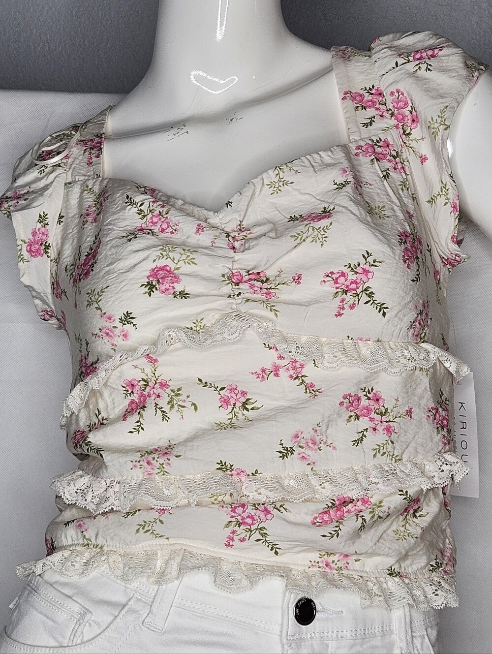 Kirious LA Cream Cropped Top Pink Floral Print Ruffle Lace Trim  Sz M New NWT